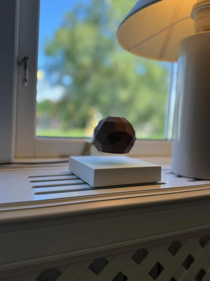 Geode - Including wired magnetic levitating device