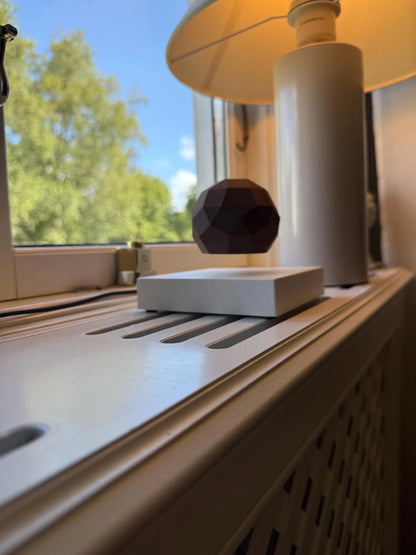 Geode - Including wired magnetic levitating device