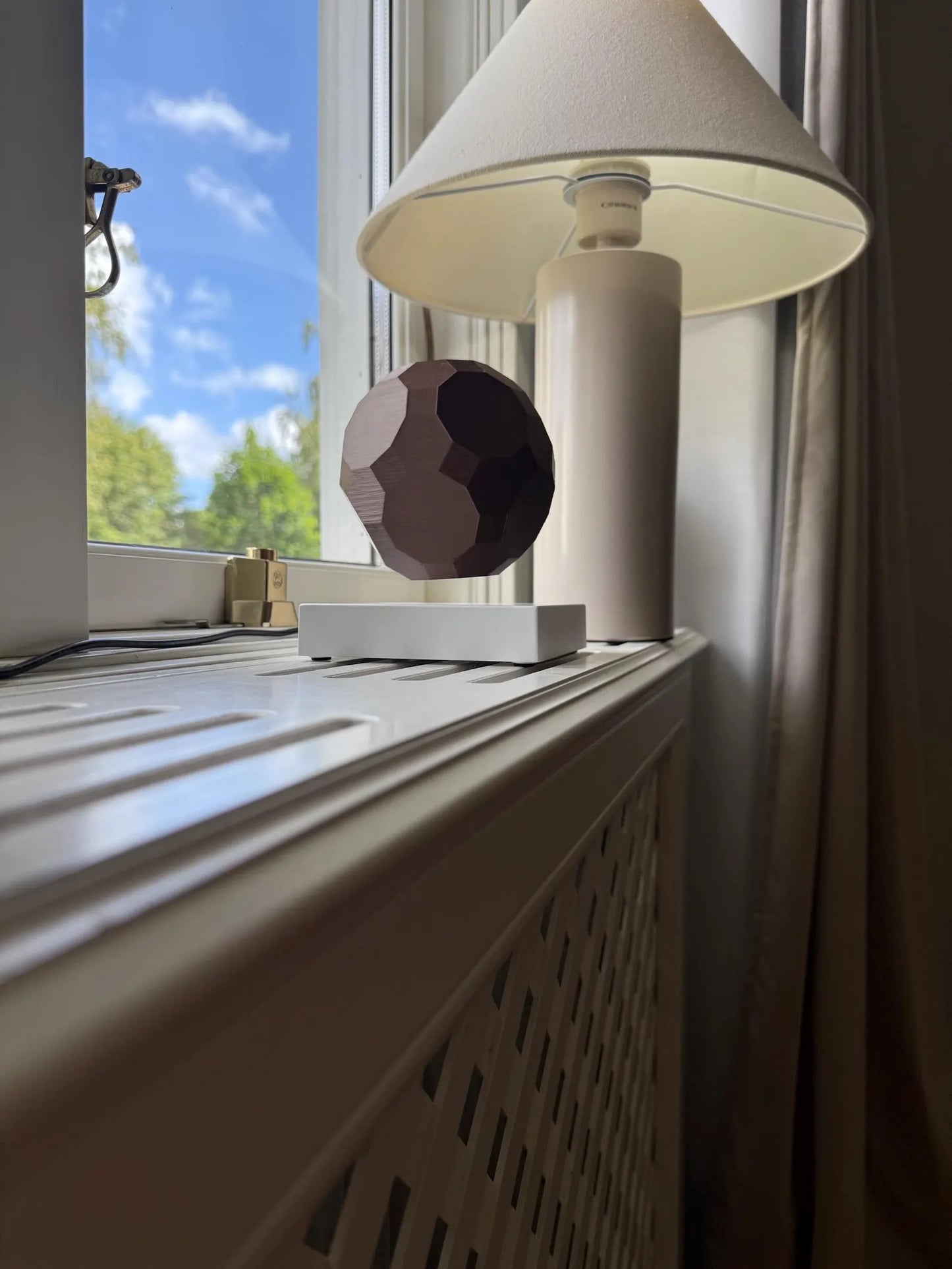 Orb - Including wired magnetic levitating device