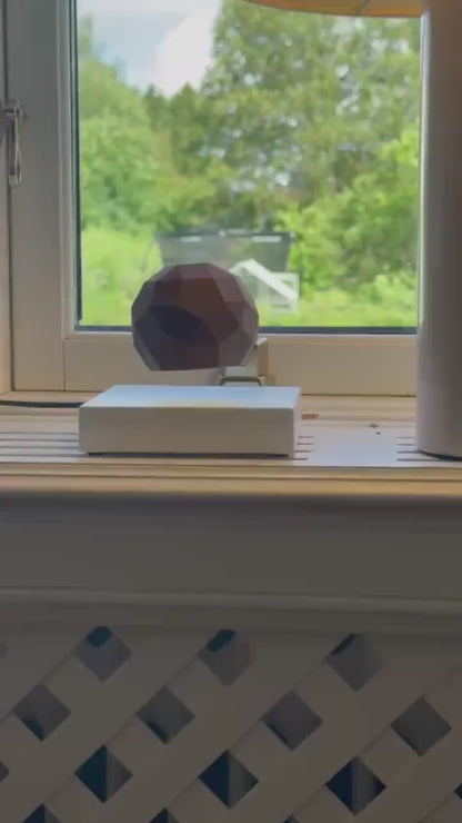 Geode - Including wired magnetic levitating device